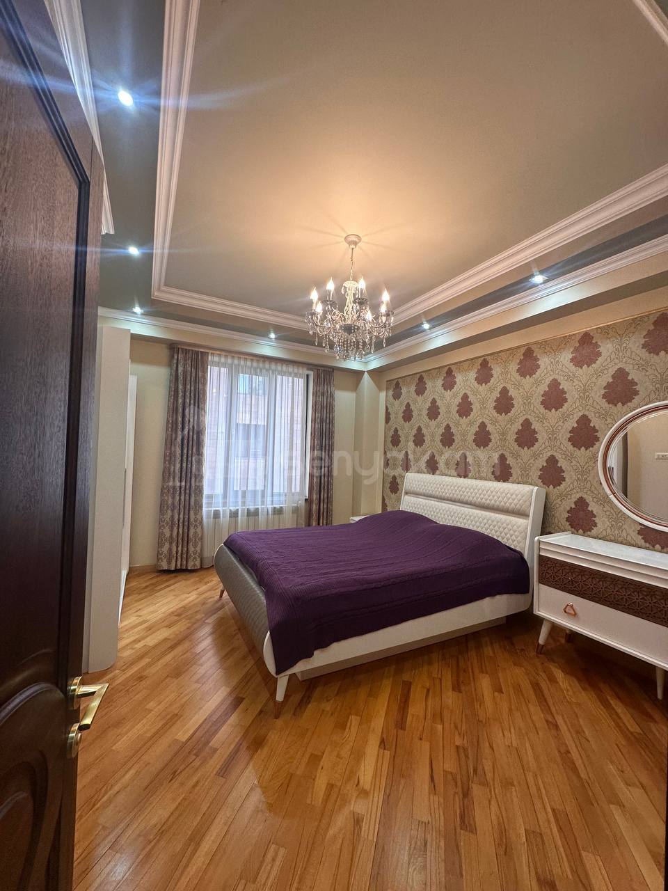 3 Սենյականոց Բնակարան Նորակառույցում, 137քմ, 4/14 հարկ, Կապիտալ Վերանորոգված, Կահավորված