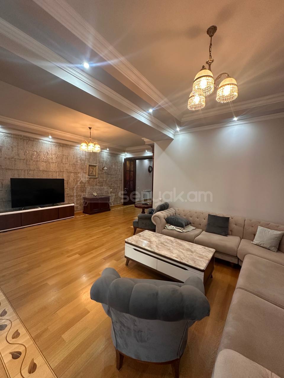 3 Սենյականոց Բնակարան Նորակառույցում, 137քմ, 4/14 հարկ, Կապիտալ Վերանորոգված, Կահավորված