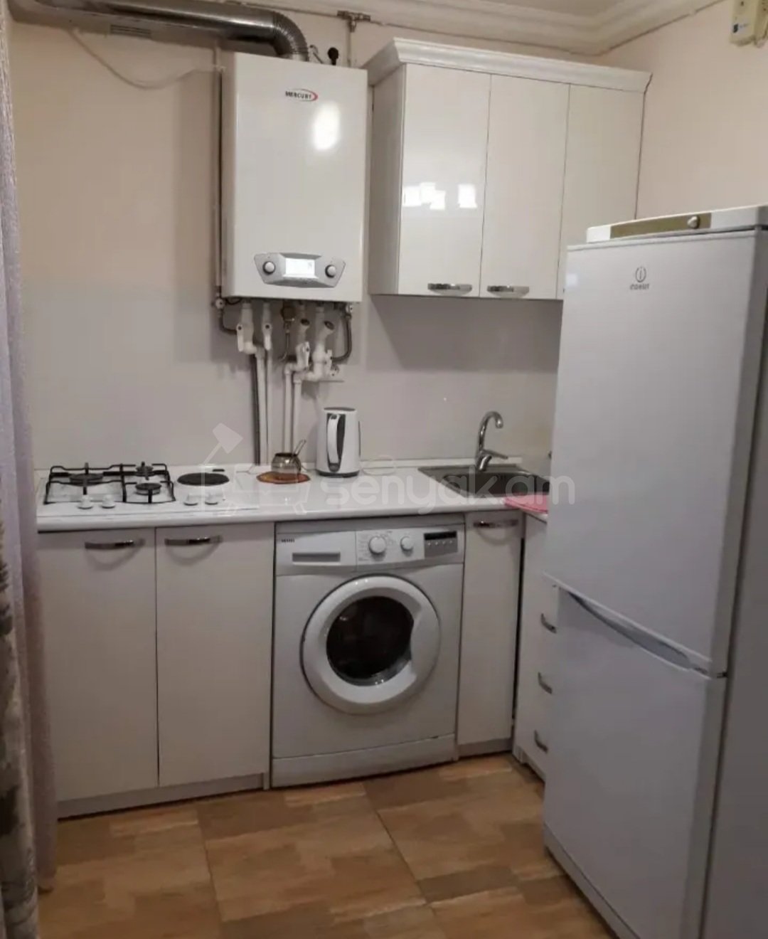 2 Սենյականոց Բնակարան Քարե Շենքում, 52քմ, 2/5 հարկ, Կապիտալ Վերանորոգված, Կահավորված