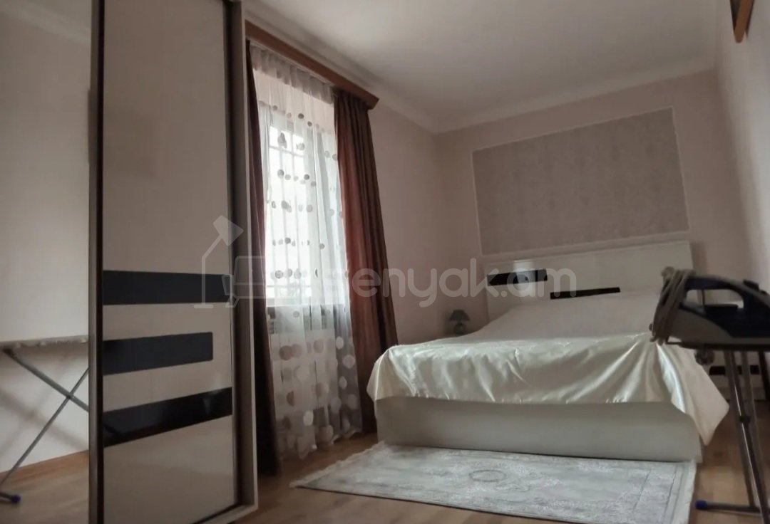 2 Սենյականոց Բնակարան Քարե Շենքում, 52քմ, 2/5 հարկ, Կապիտալ Վերանորոգված, Կահավորված