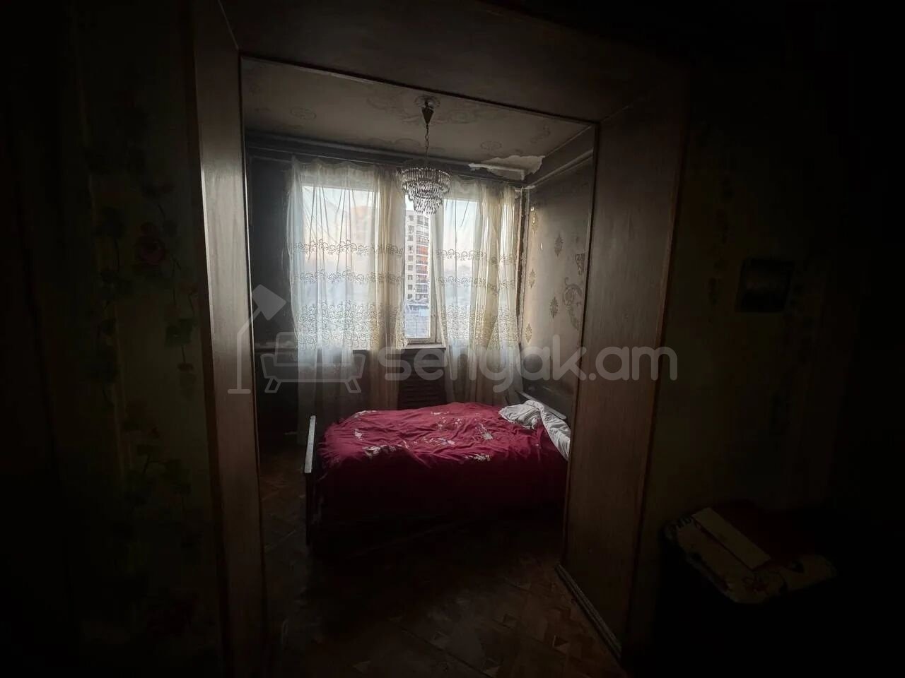 2 Սենյականոց Բնակարան Քարե Շենքում, 54քմ, 4/5 հարկ, Պետական Վիճակում