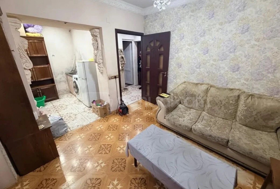 1 Սենյականոց Բնակարան Քարե Շենքում, 30քմ, 3/4 հարկ, Կոսմետիկ Վերանորոգված