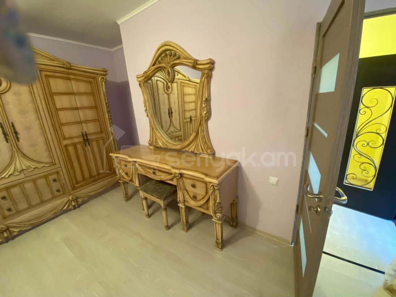 5 Սենյականոց Շքեղ Առանձնատուն, 280քմ, Կահավորված, Ավտոտնակով