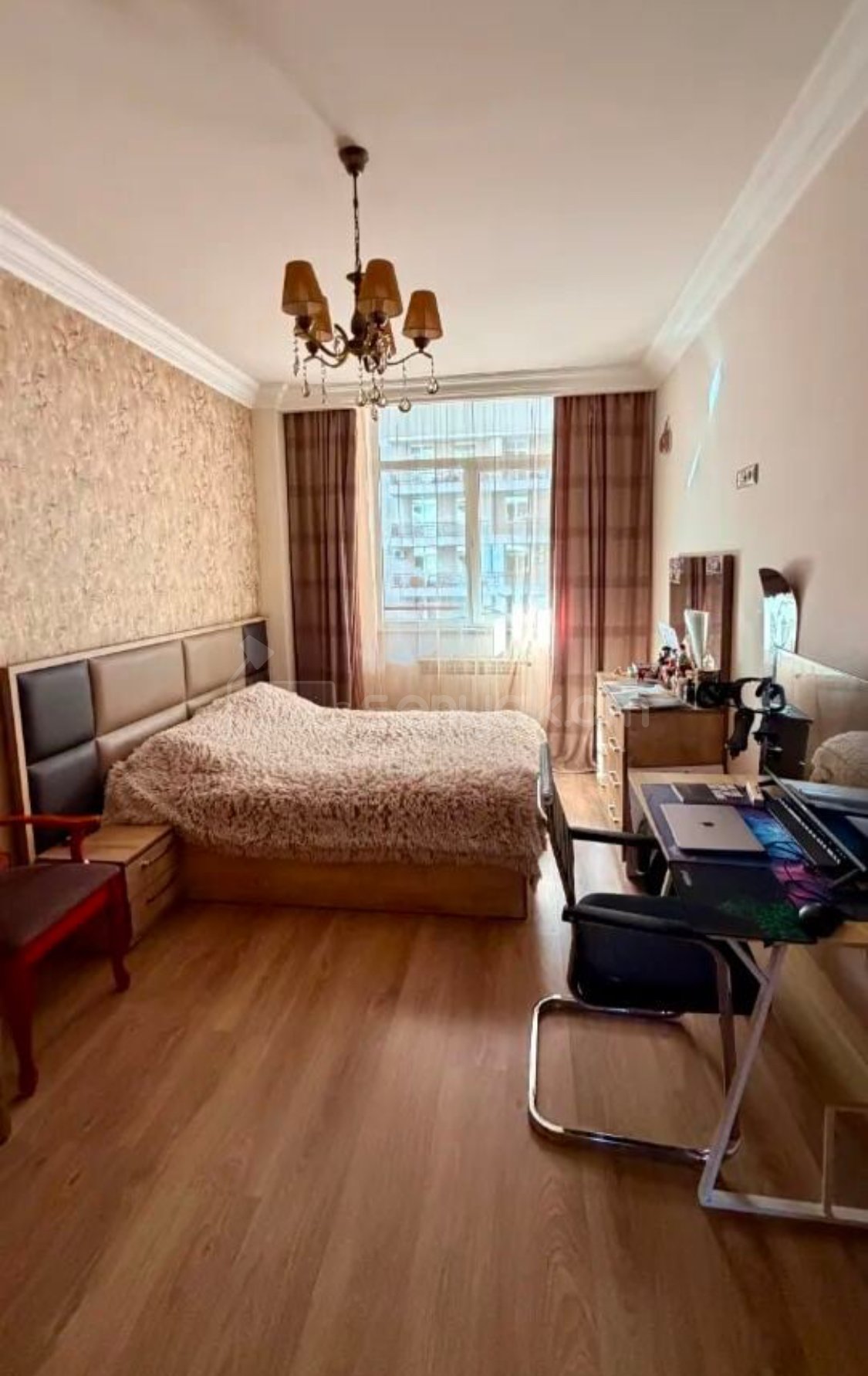 4 Սենյականոց Բնակարան Նորակառույցում, 130քմ, 3/10 հարկ, Կապիտալ Վերանորոգված