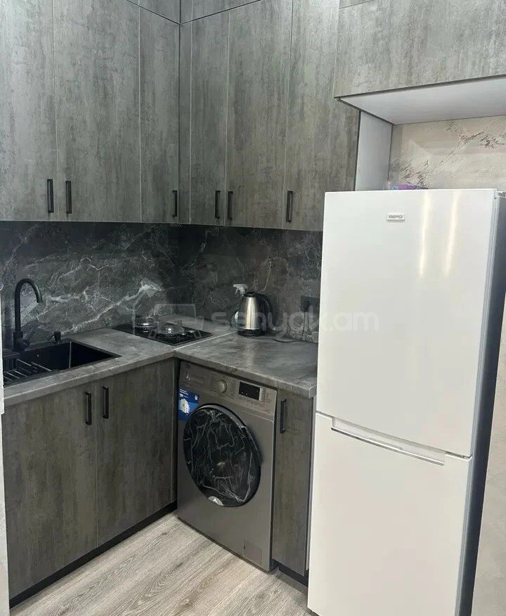 2 Սենյականոց Բնակարան Նորակառույցում, 54քմ, 9/18 հարկ, Կապիտալ Վերանորոգված