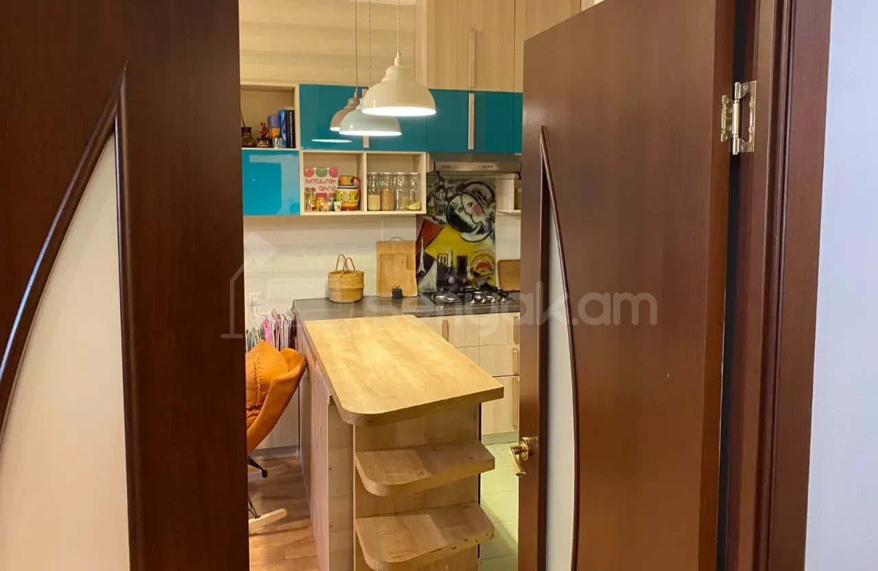 2 Սենյականոց Բնակարան Նորակառույցում, 62քմ, 9/13 հարկ, Կապիտալ Վերանորոգված