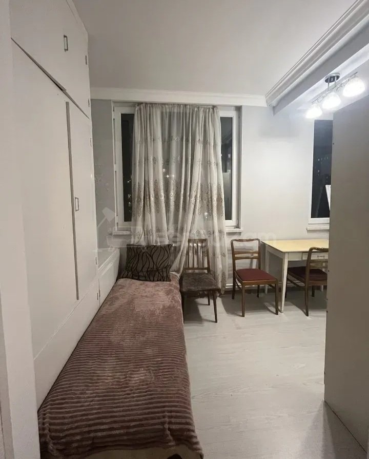 2 Սենյականոց Բնակարան Քարե Շենքում, 62քմ, 4/4 հարկ, Կապիտալ Վերանորոգված, Կահավորված