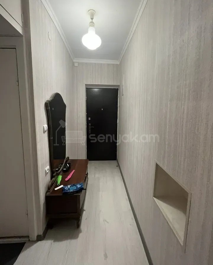 2 Սենյականոց Բնակարան Քարե Շենքում, 62քմ, 4/4 հարկ, Կապիտալ Վերանորոգված, Կահավորված