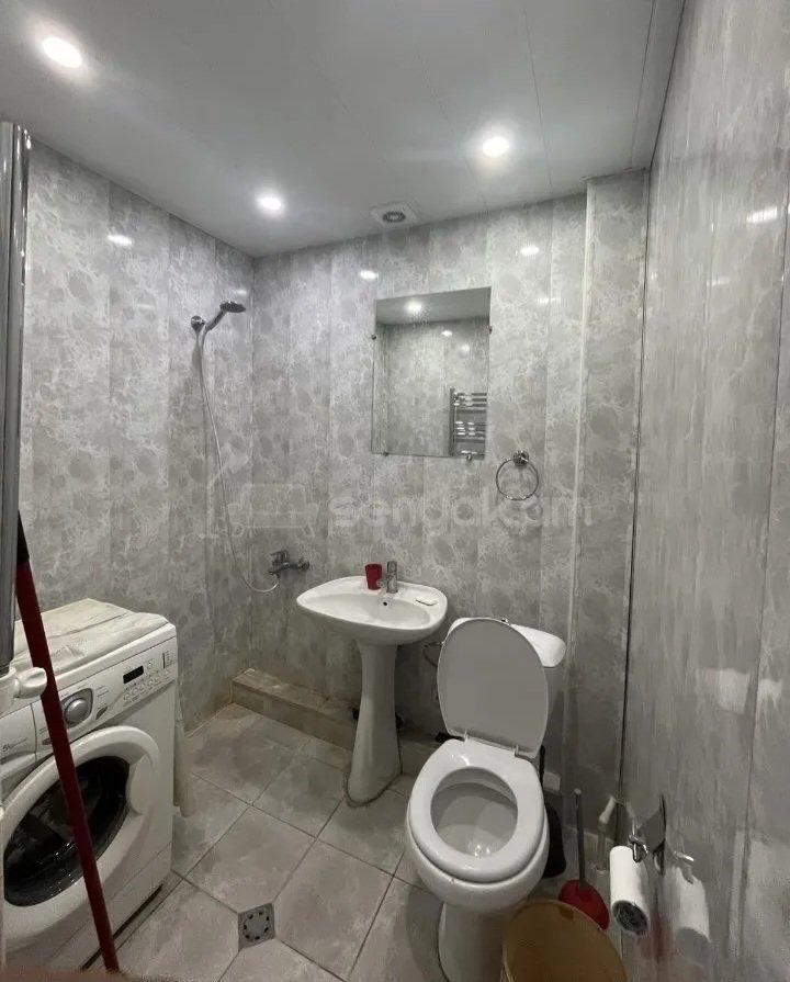 2 Սենյականոց Բնակարան Քարե Շենքում, 62քմ, 4/4 հարկ, Կապիտալ Վերանորոգված, Կահավորված