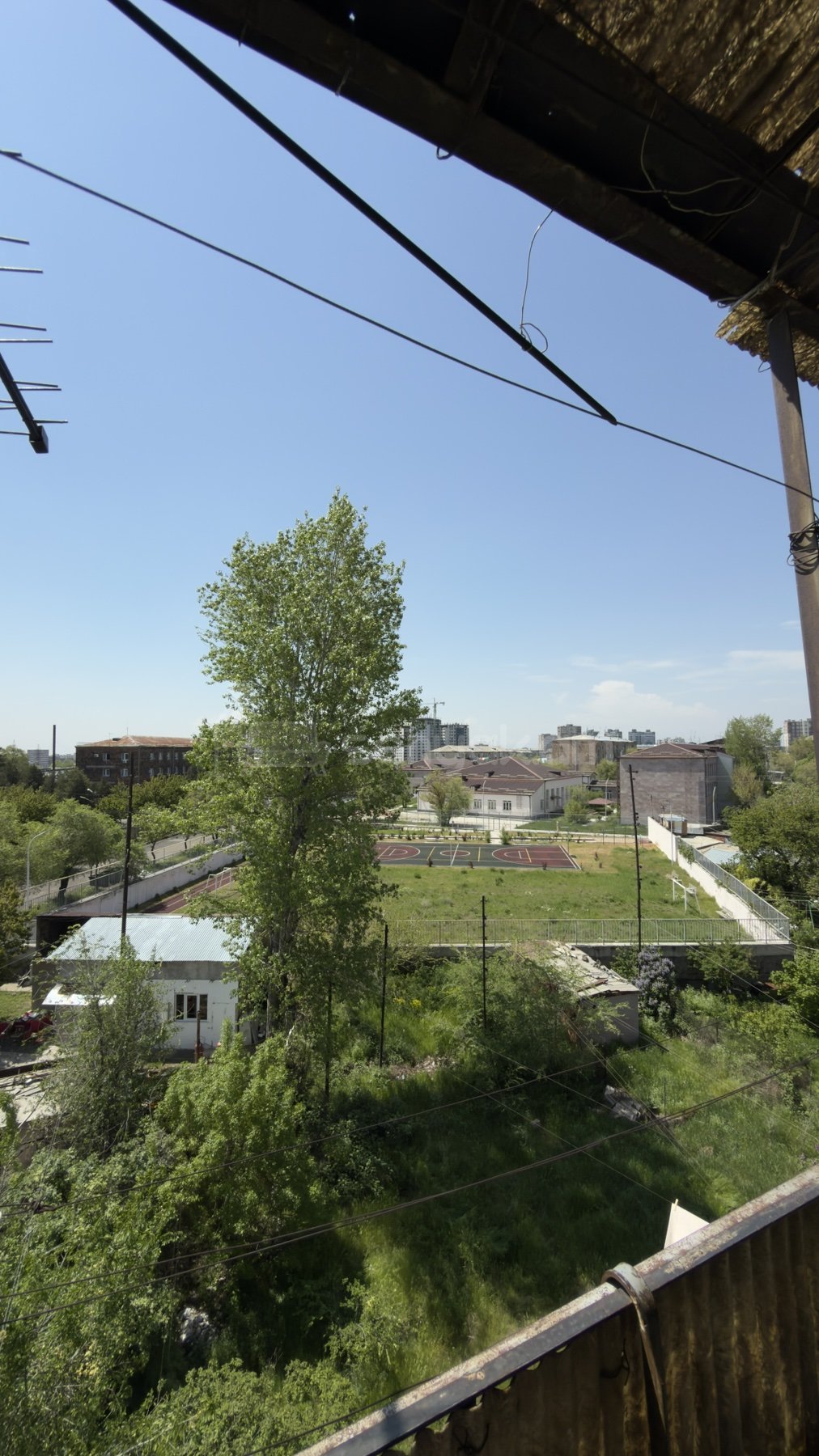 3 Սենյականոց Բնակարան Քարե Շենքում, 77քմ, 5/5 հարկ, Կոսմետիկ Վերանորոգված