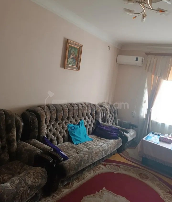 2 Սենյականոց Բնակարան Քարե Շենքում, 55քմ, 5/5 հարկ, Կապիտալ Վերանորոգված