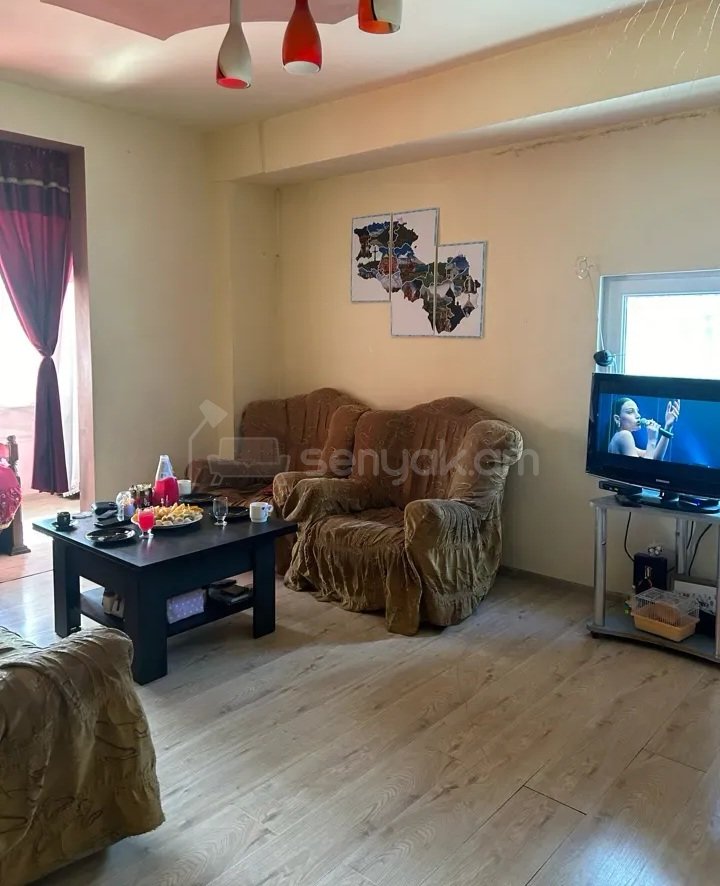 1 Սենյականոց Բնակարան, 48քմ, 2/9 հարկ, Նորմալ Վիճակում