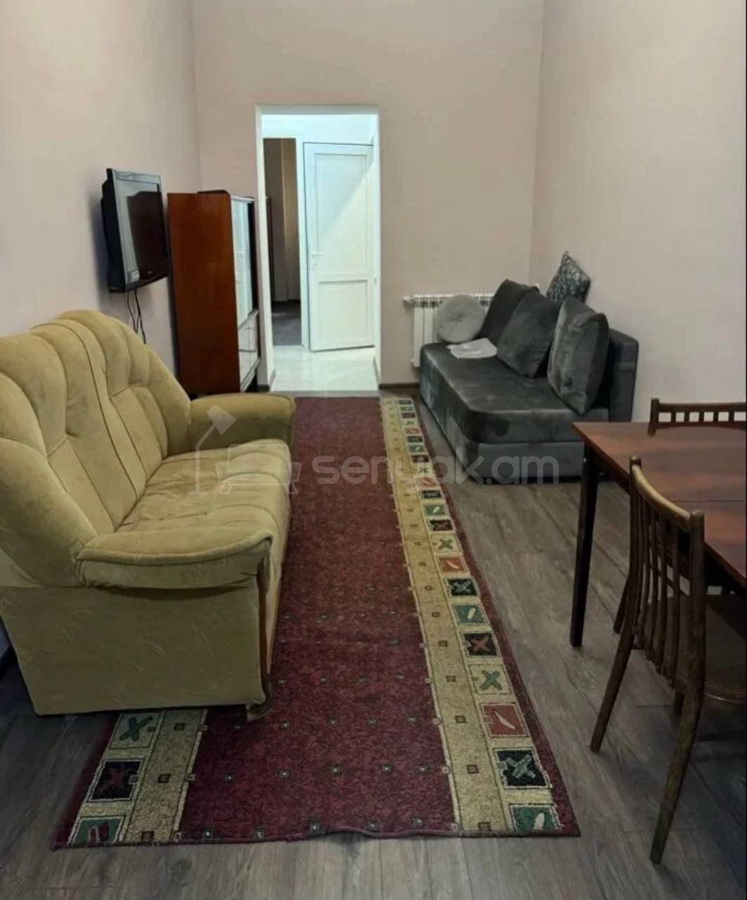 2 Սենյականոց Բնակարան Քարե Շենքում, 42քմ, 1/5 հարկ, Կապիտալ Վերանորոգված, Կահավորված, Արևկող