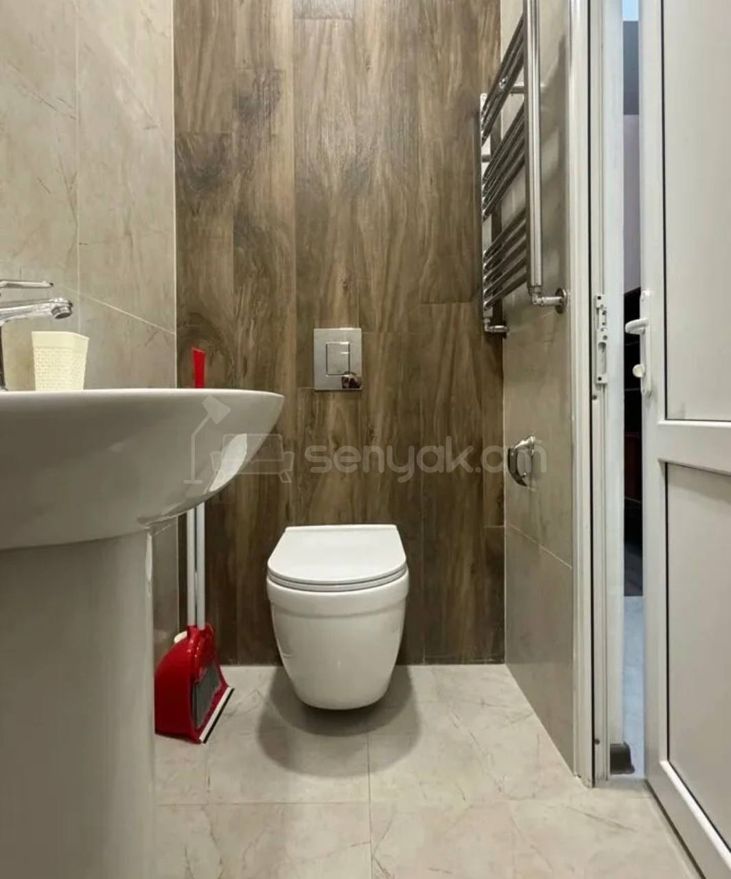 2 Սենյականոց Բնակարան Քարե Շենքում, 42քմ, 1/5 հարկ, Կապիտալ Վերանորոգված, Կահավորված, Արևկող