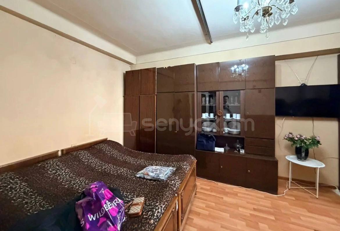 1 Սենյականոց Բնակարան, 40քմ, 4/9 հարկ, Նորմալ Վիճակում