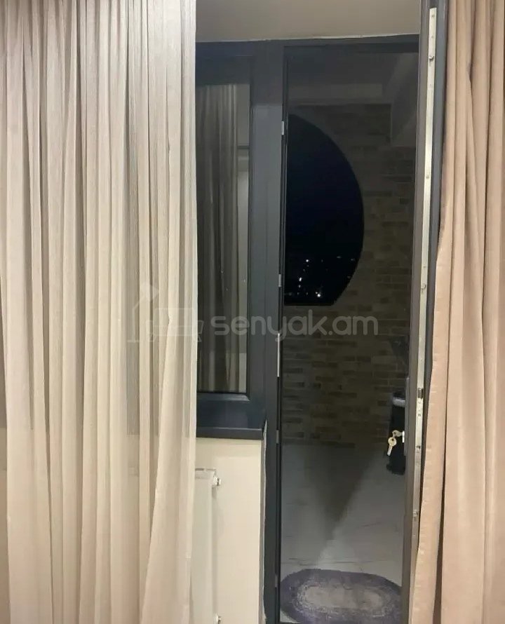 3 Սենյականոց Բնակարան, 100քմ, 9/16 հարկ, Կապիտալ Վերանորոգված
