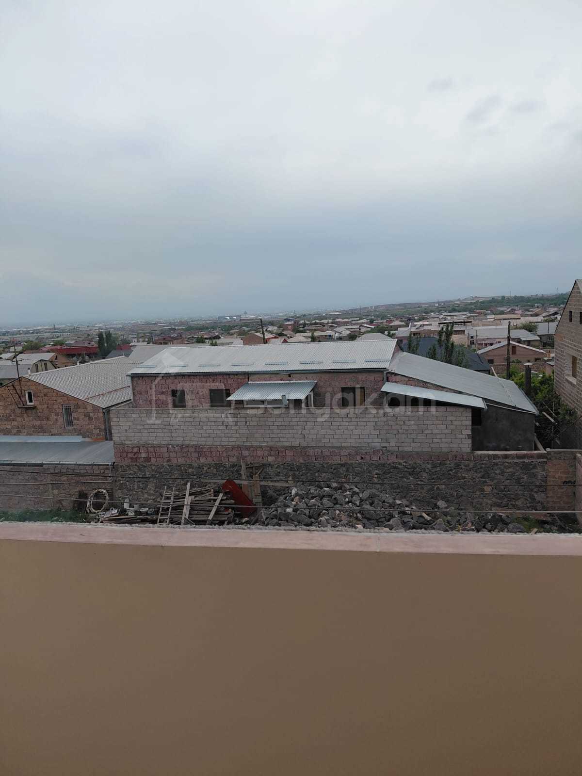 3 Սենյականոց Բնակարան, 83քմ, 2/4 հարկ, Կապիտալ Վերանորոգված, Կահավորված, Արևկող