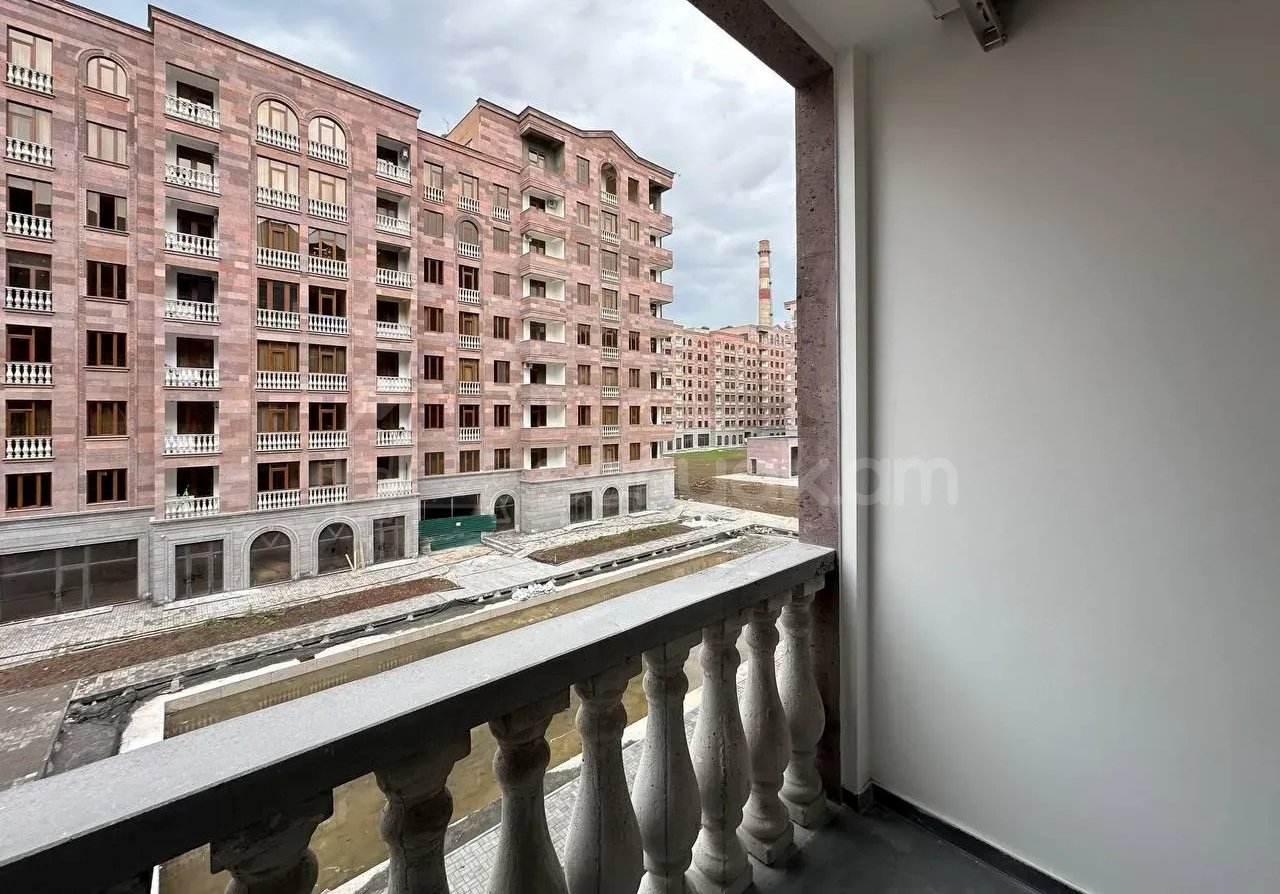 2 Սենյականոց Բնակարան Նորակառույցում, 47քմ, 3/8 հարկ, Կապիտալ Վերանորոգված