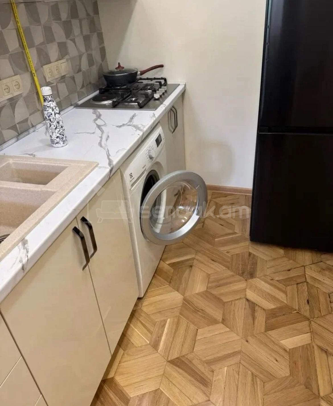 3 Սենյականոց Բնակարան, 58քմ, 1/12 հարկ, Կապիտալ Վերանորոգված, Կահավորված, Արևկող