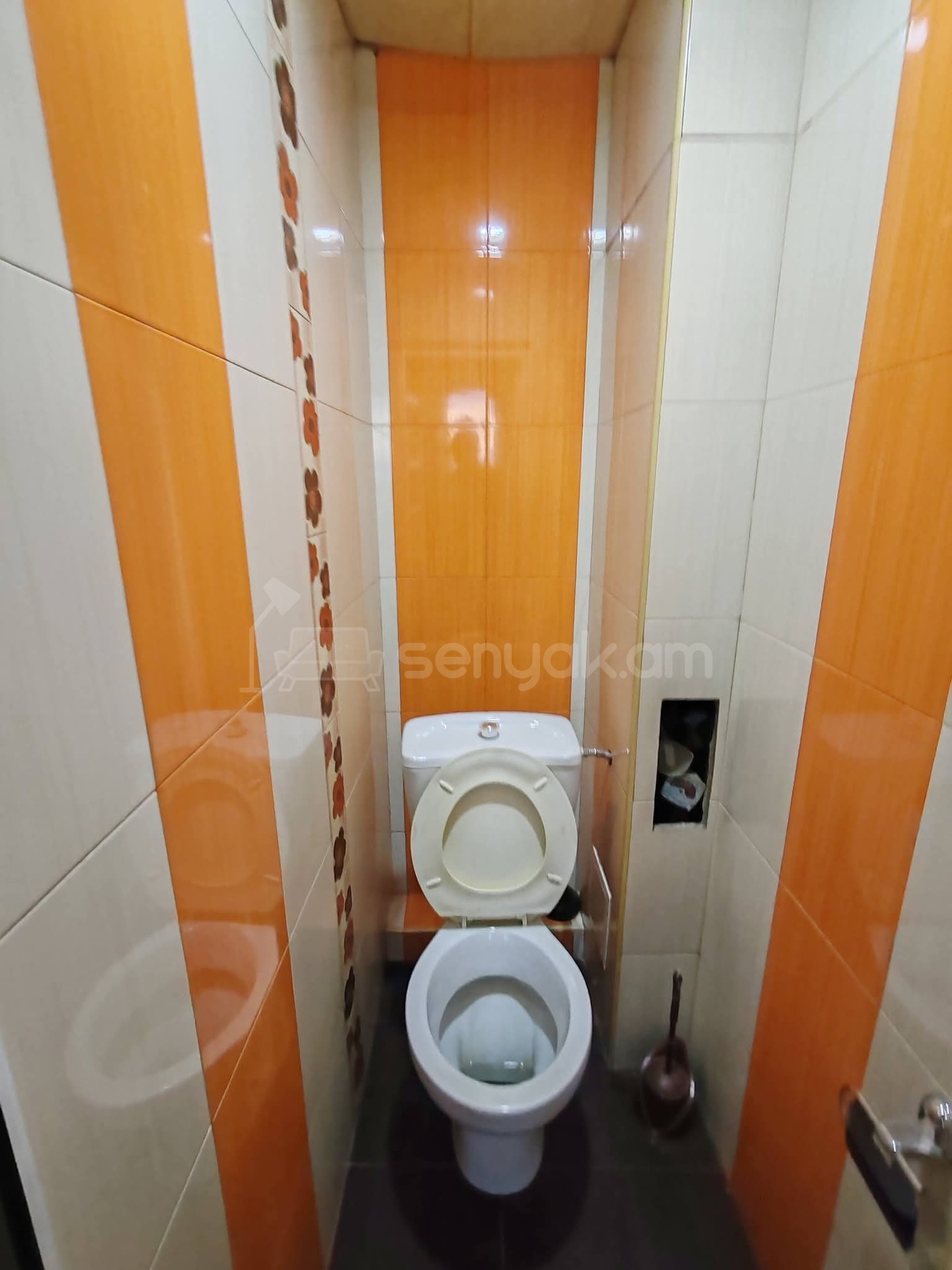 4 Սենյականոց Բնակարան, 100քմ, 6/9 հարկ, Նորմալ Վիճակում, Կահավորված