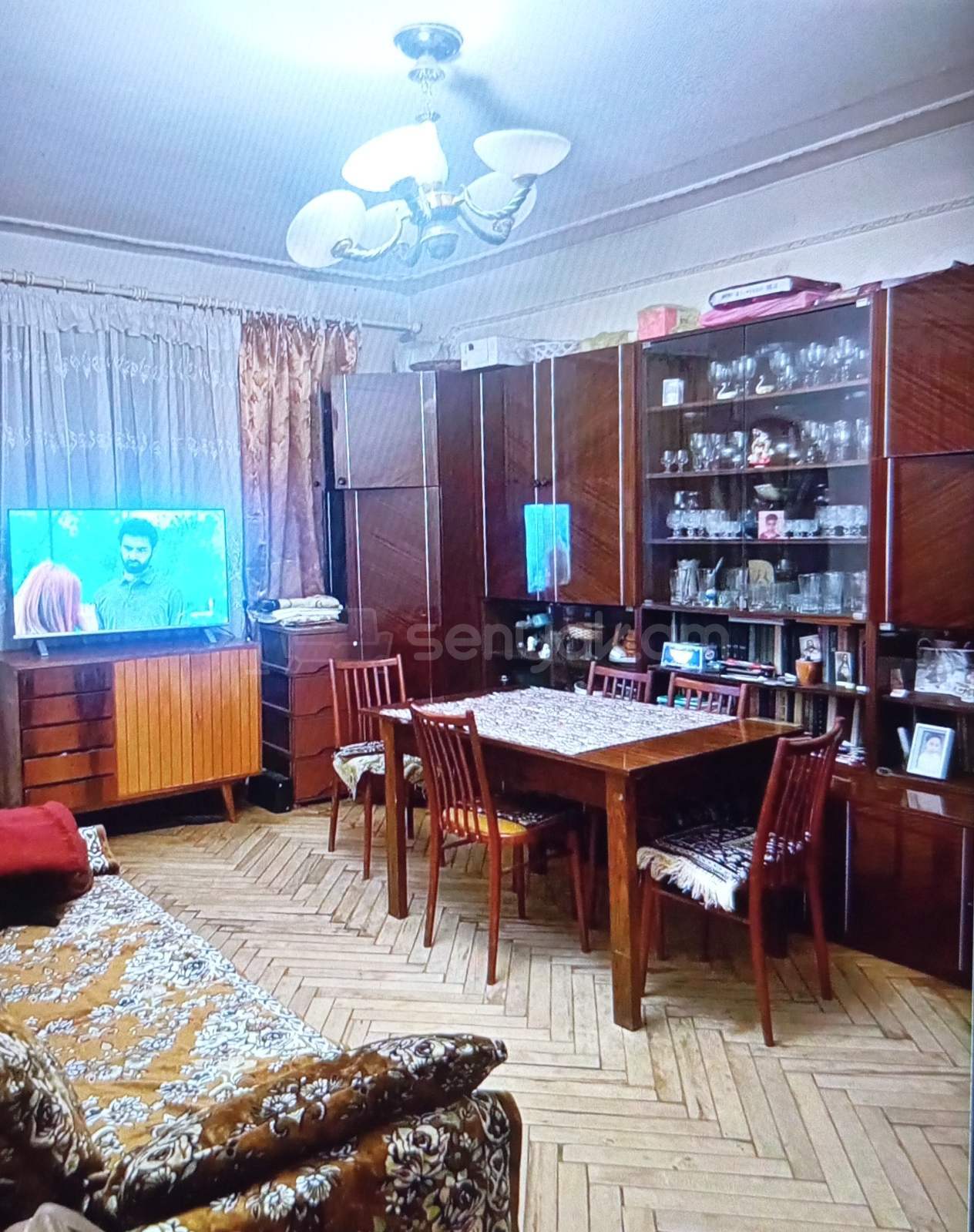2 Սենյականոց Բնակարան Քարե Շենքում, 52քմ, 1/5 հարկ, Նորմալ Վիճակում