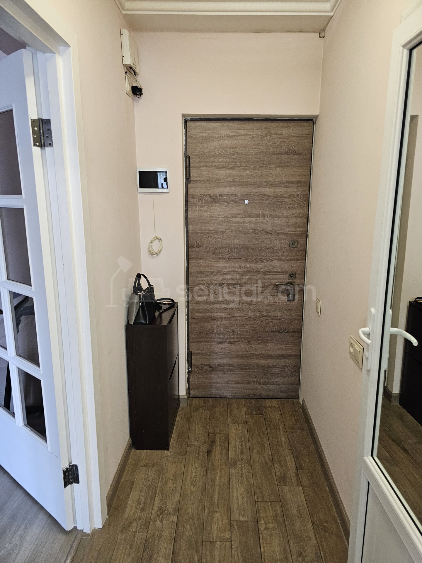 1 Սենյականոց Բնակարան, 40քմ, 4/9 հարկ, Կոսմետիկ Վերանորոգված, Կահավորված