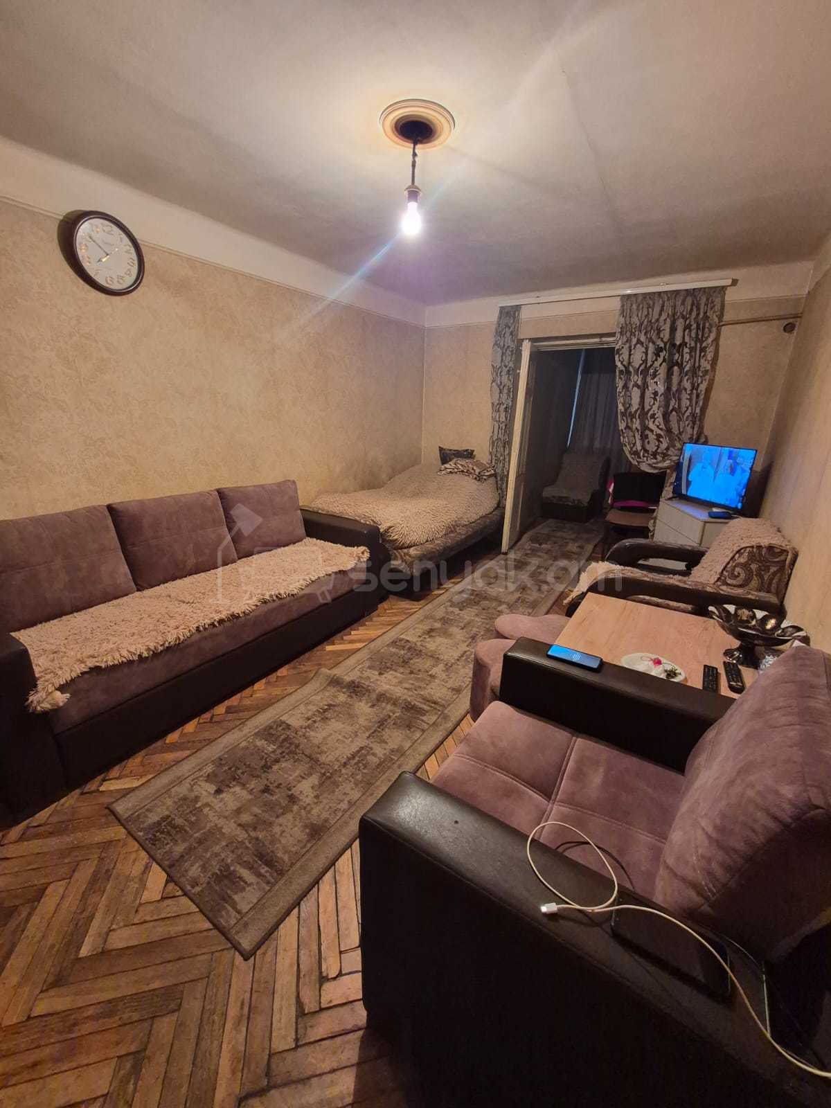 2 Սենյականոց Բնակարան Քարե Շենքում, 32քմ, 1/5 հարկ, Նորմալ Վիճակում