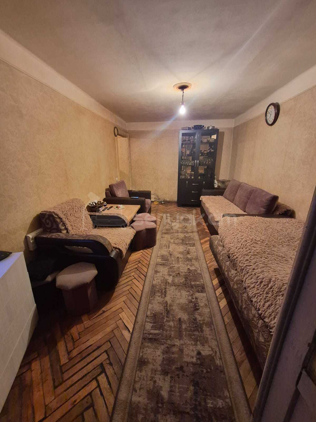 2 Սենյականոց Բնակարան Քարե Շենքում, 32քմ, 1/5 հարկ, Նորմալ Վիճակում