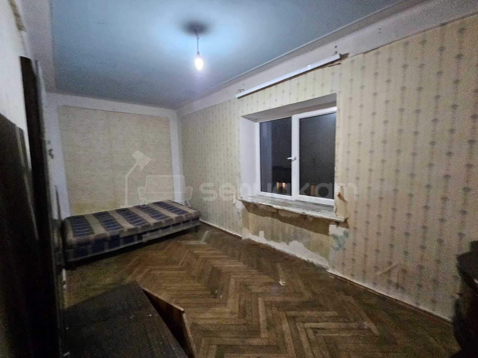 2 Սենյականոց Բնակարան Քարե Շենքում, 54քմ, 4/4 հարկ, Պետական Վիճակում