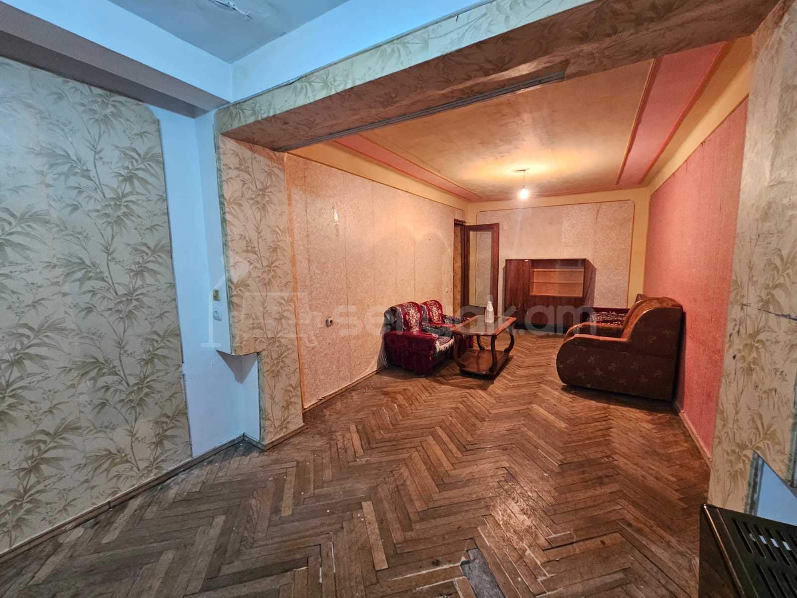 2 Սենյականոց Բնակարան Քարե Շենքում, 54քմ, 4/4 հարկ, Պետական Վիճակում