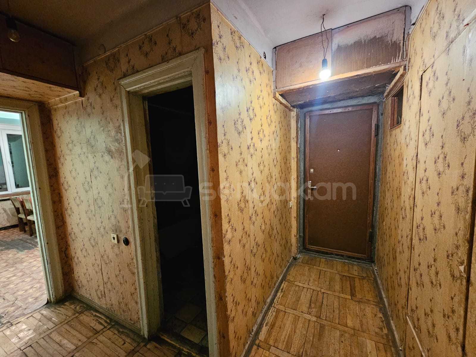2 Սենյականոց Բնակարան Քարե Շենքում, 54քմ, 4/4 հարկ, Պետական Վիճակում
