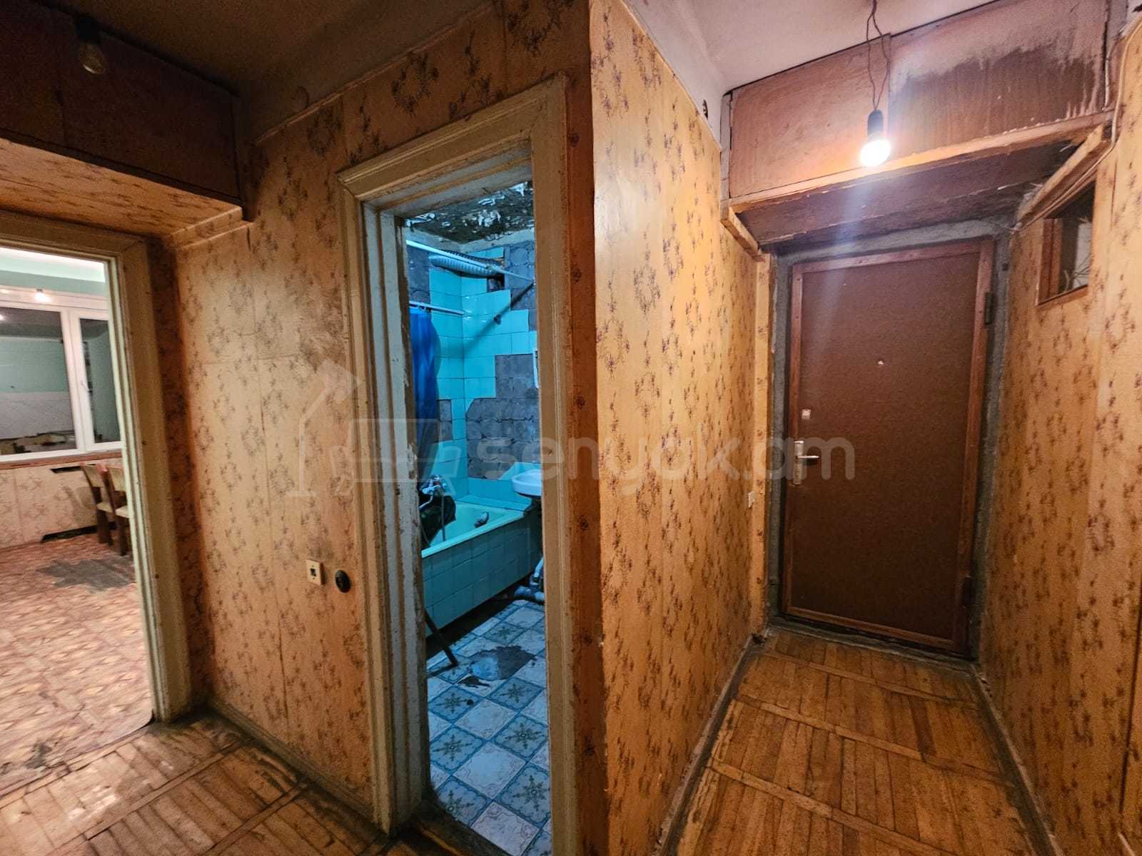 2 Սենյականոց Բնակարան Քարե Շենքում, 54քմ, 4/4 հարկ, Պետական Վիճակում