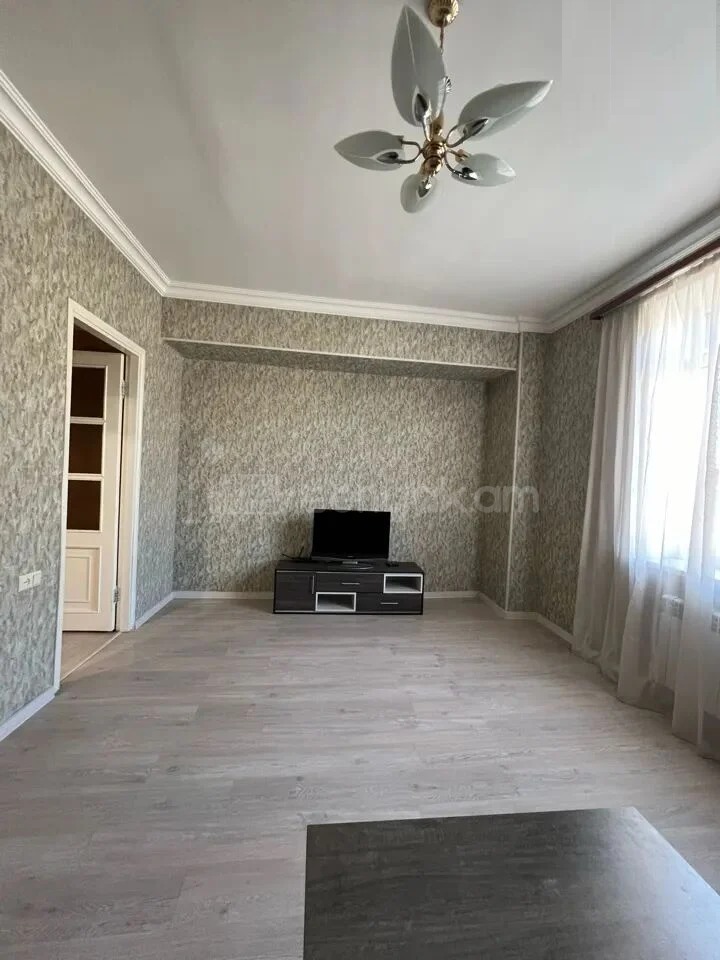 2 Սենյականոց Բնակարան Քարե Շենքում, 60քմ, 4/6 հարկ, Կապիտալ Վերանորոգված