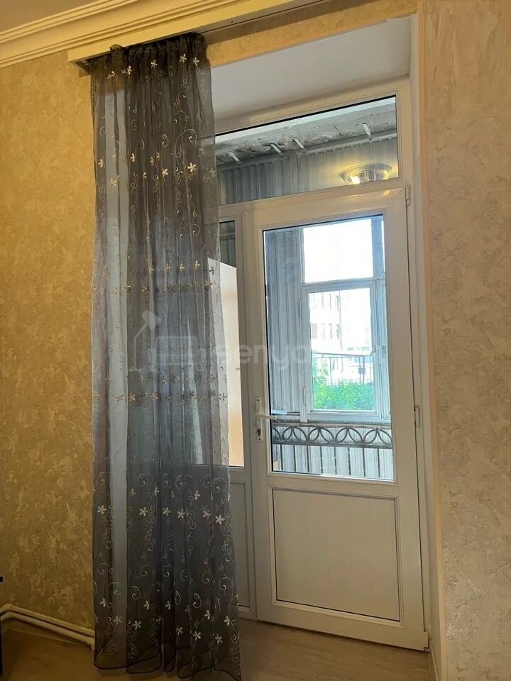 2 Սենյականոց Բնակարան Քարե Շենքում, 60քմ, 4/6 հարկ, Կապիտալ Վերանորոգված