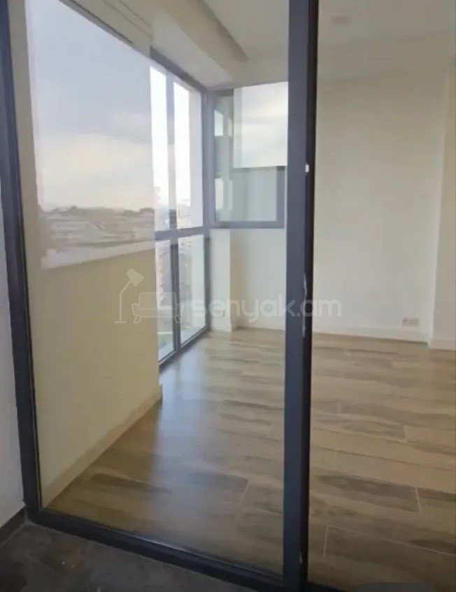 3 Սենյականոց Բնակարան Նորակառույցում, 76քմ, 9/16 հարկ, Կապիտալ Վերանորոգված