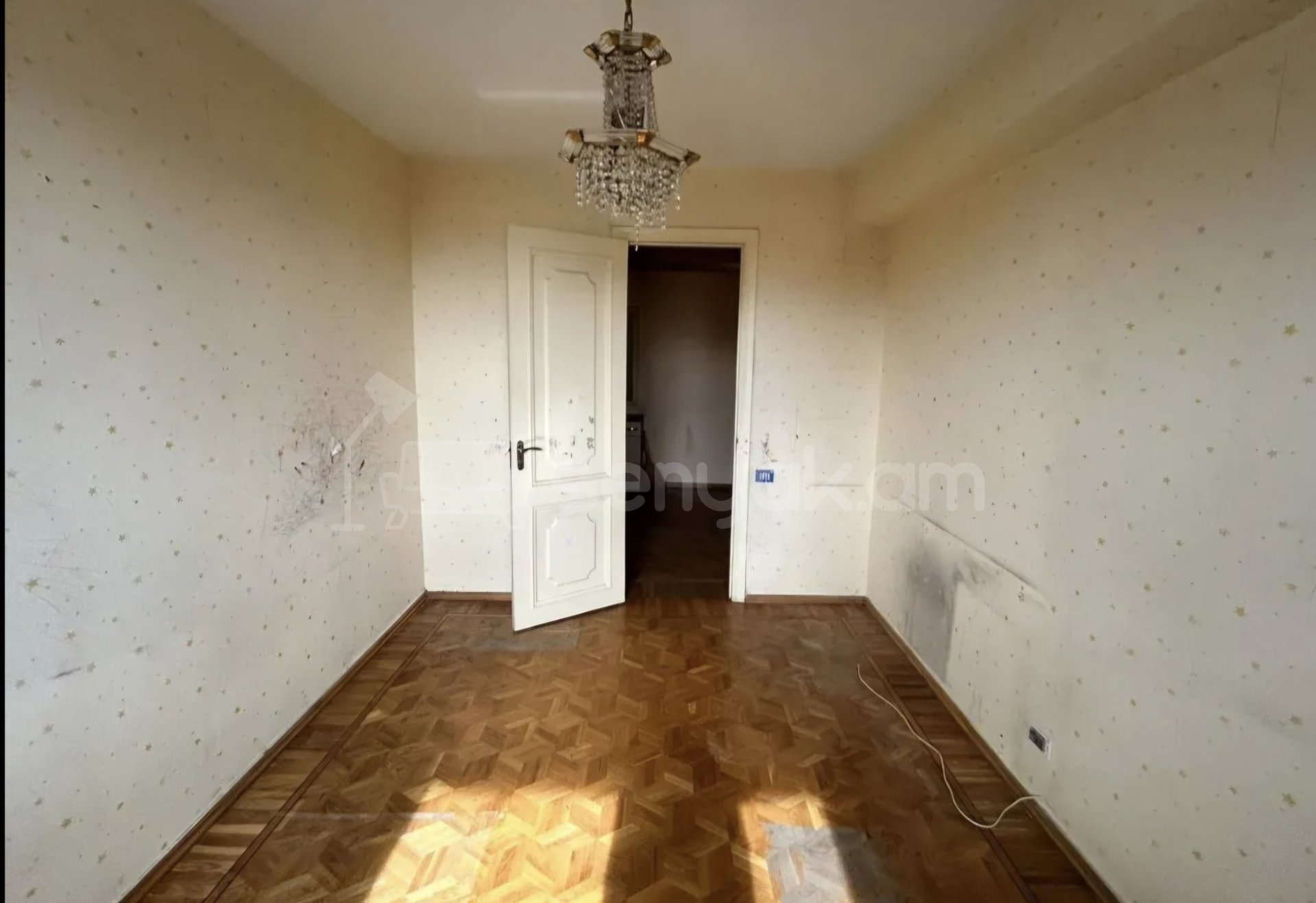 4 Սենյականոց Բնակարան, 105քմ, 9/14 հարկ, Պետական Վիճակում