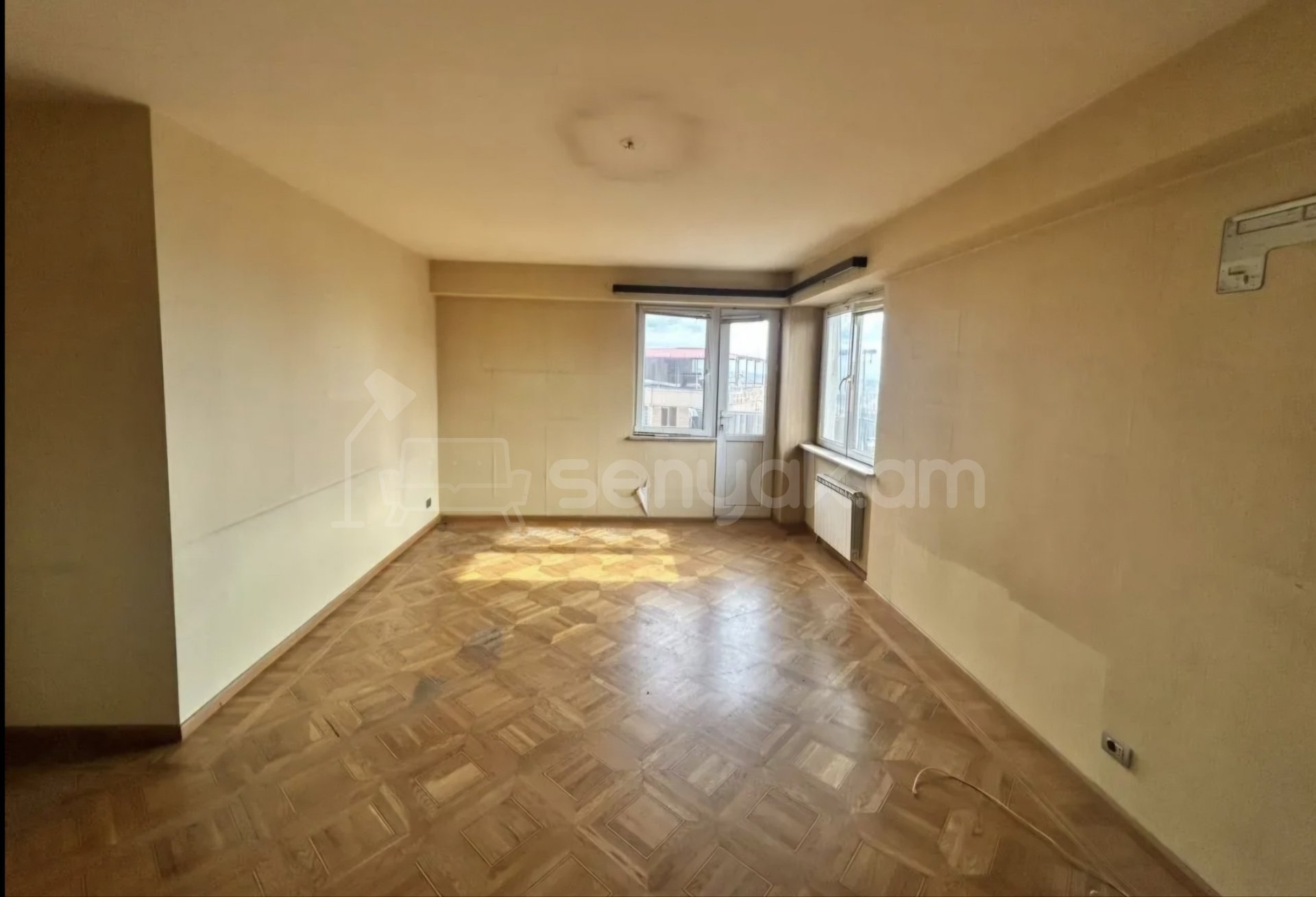 4 Սենյականոց Բնակարան, 105քմ, 9/14 հարկ, Պետական Վիճակում