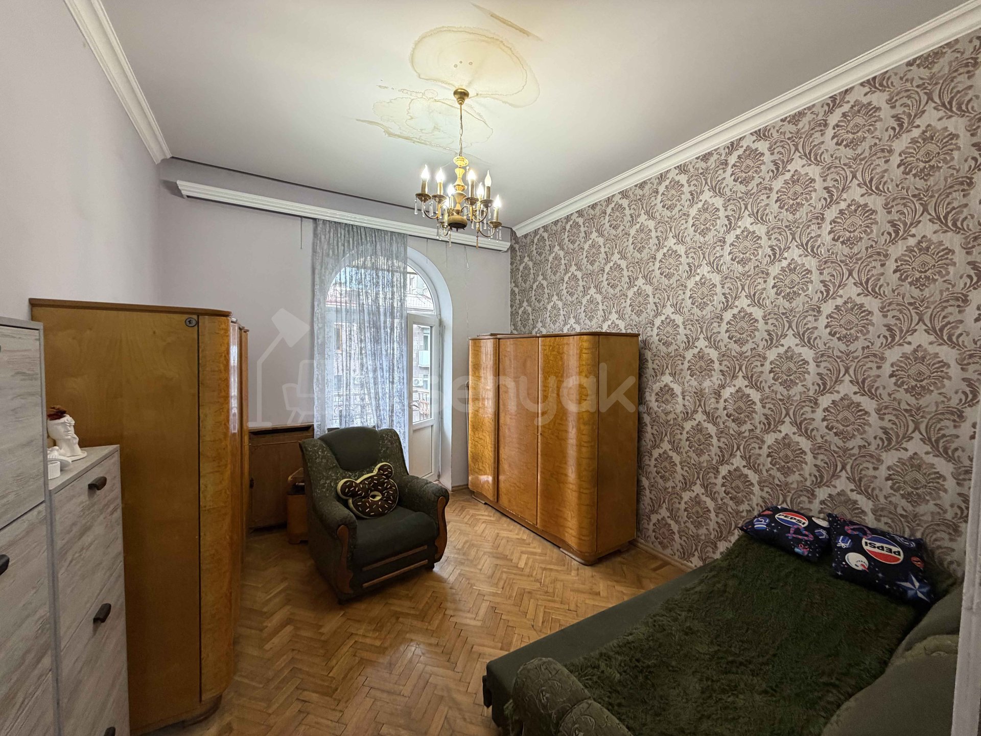 2 Սենյականոց Բնակարան Քարե Շենքում, 66քմ, 4/4 հարկ, Կոսմետիկ Վերանորոգված