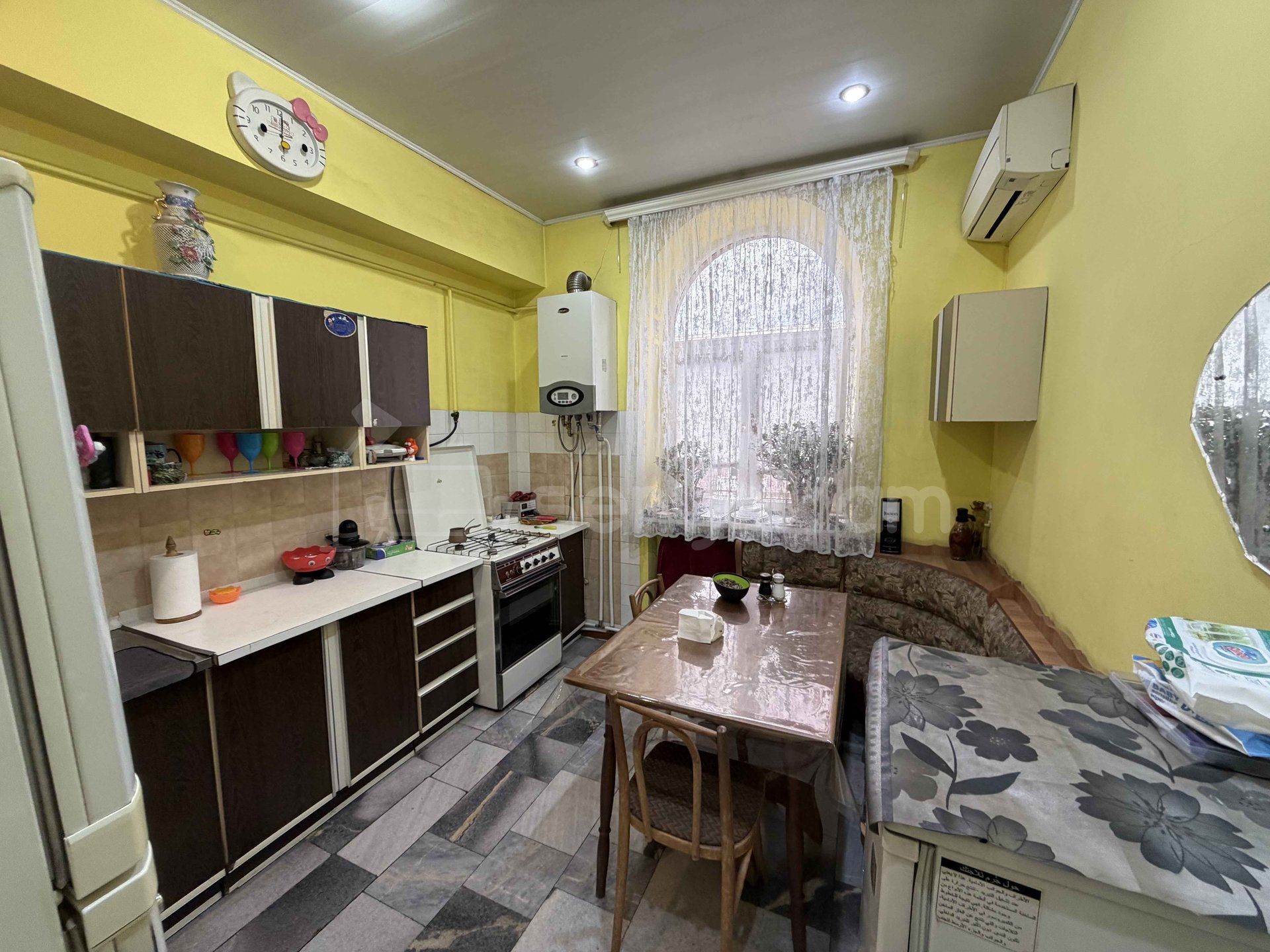 2 Սենյականոց Բնակարան Քարե Շենքում, 66քմ, 4/4 հարկ, Կոսմետիկ Վերանորոգված