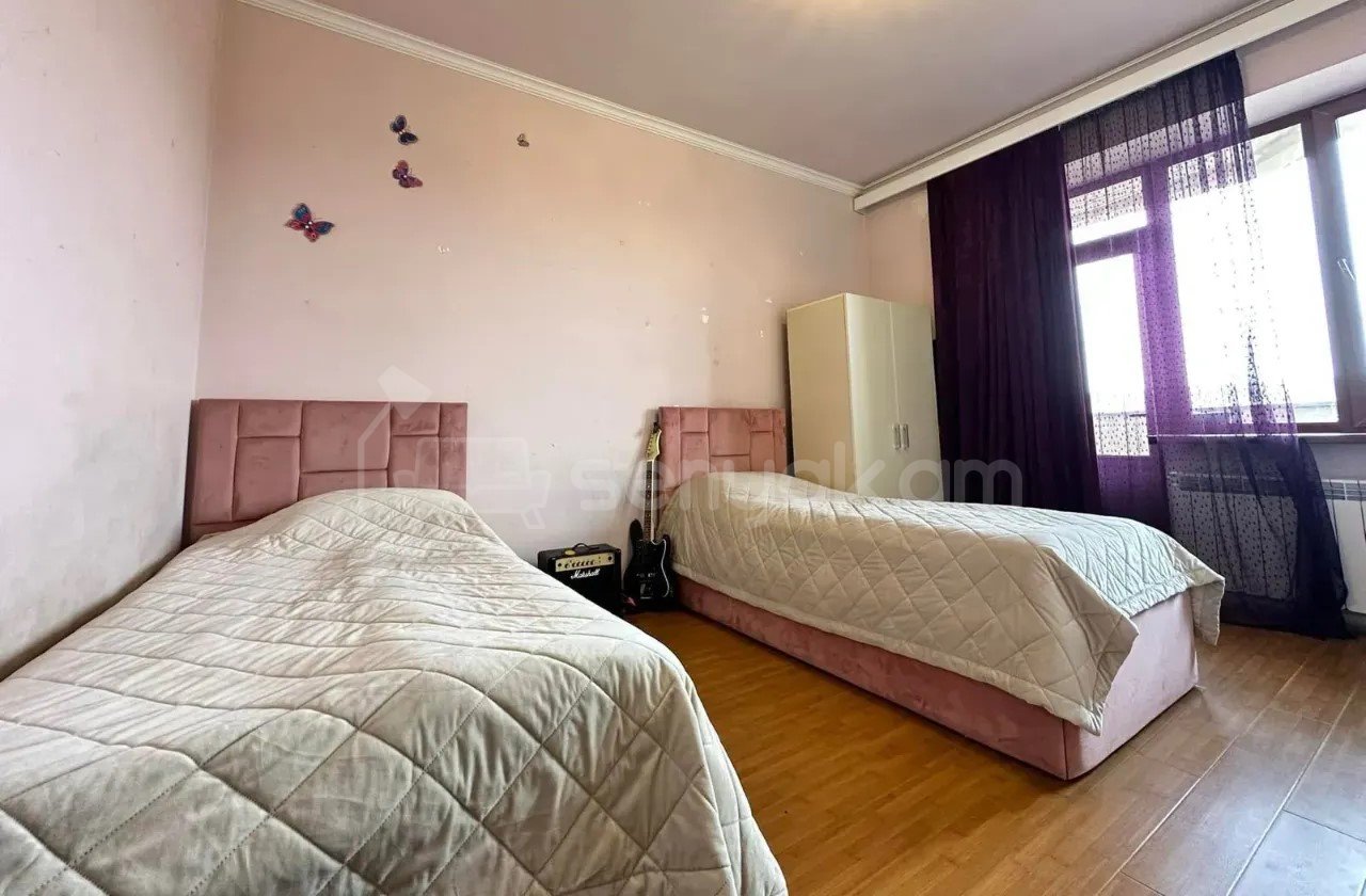 3 Սենյականոց Բնակարան Նորակառույցում, 72քմ, 4/10 հարկ, Նորմալ Վիճակում