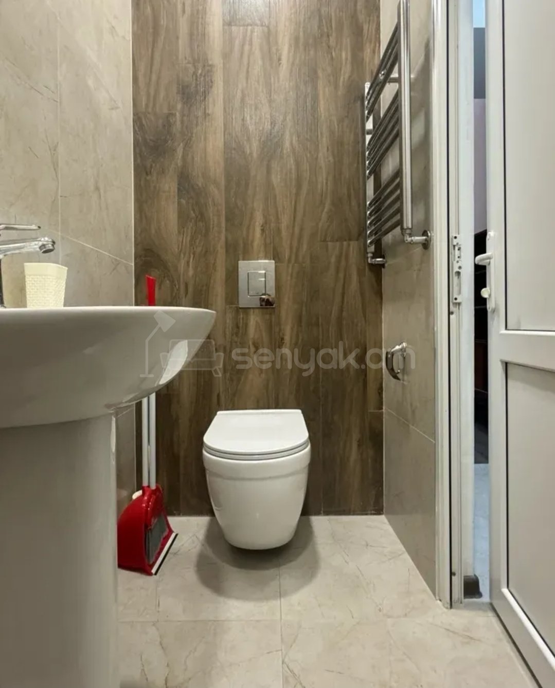2 Սենյականոց Բնակարան Քարե Շենքում, 42քմ, 1/5 հարկ, Կապիտալ Վերանորոգված, Կահավորված, Արևկող