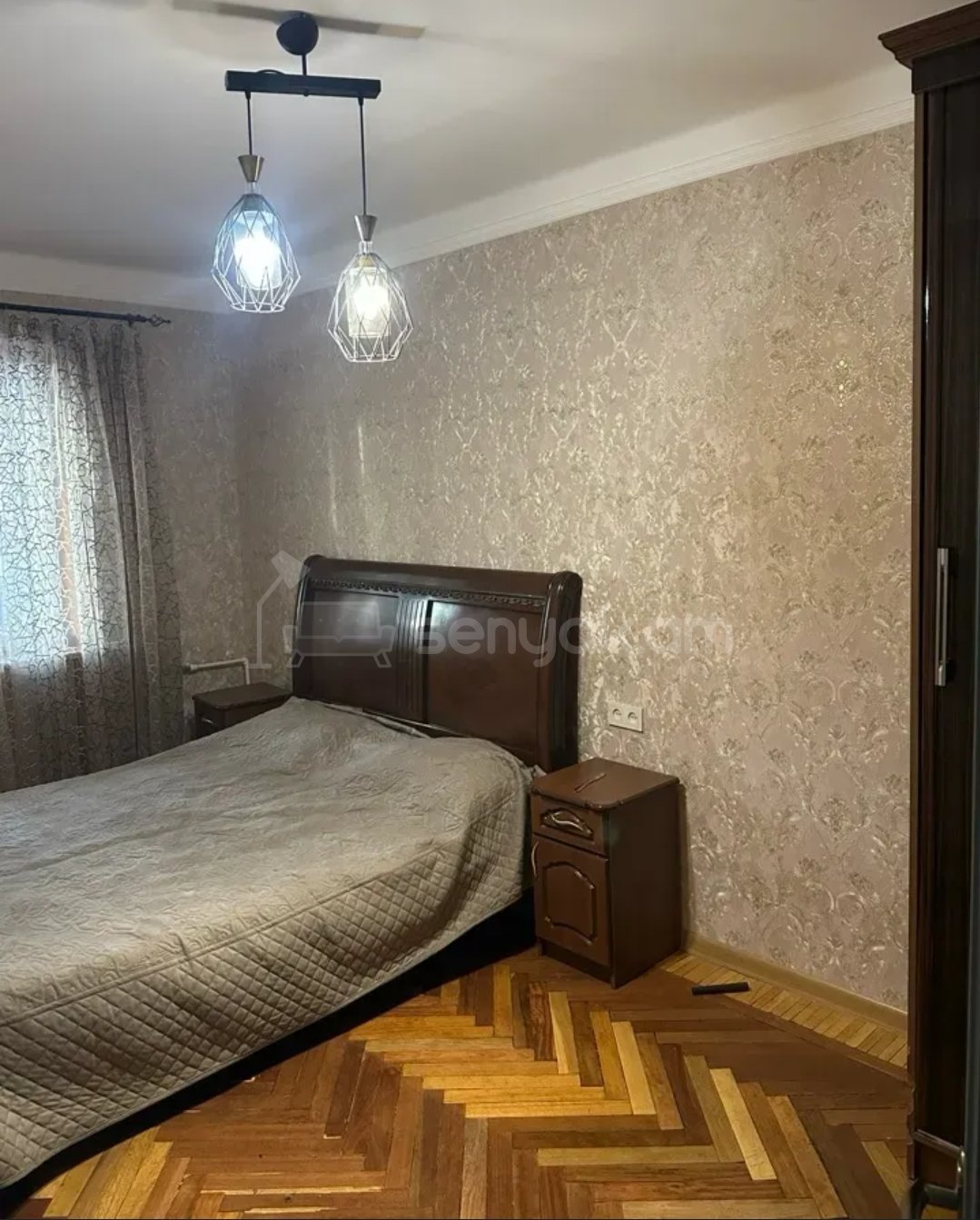 2 Սենյականոց Բնակարան Քարե Շենքում, 64քմ, 4/5 հարկ, Նորմալ Վիճակում, Կահավորված, Արևկող