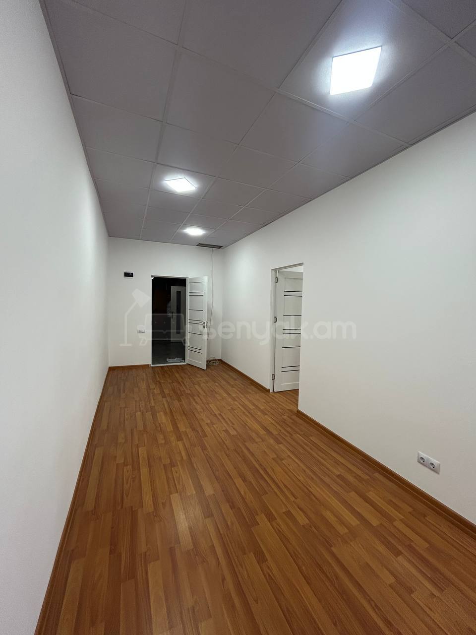 Օֆիսային Տարածք, 40քմ, Կապիտալ Վերանորոգված