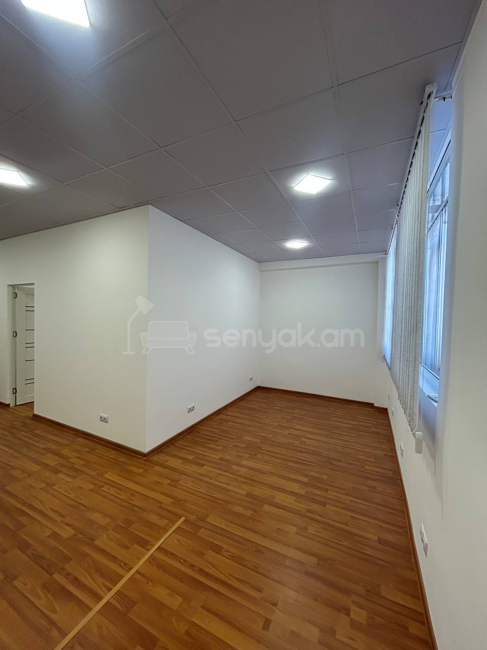 Օֆիսային Տարածք, 40քմ, Կապիտալ Վերանորոգված