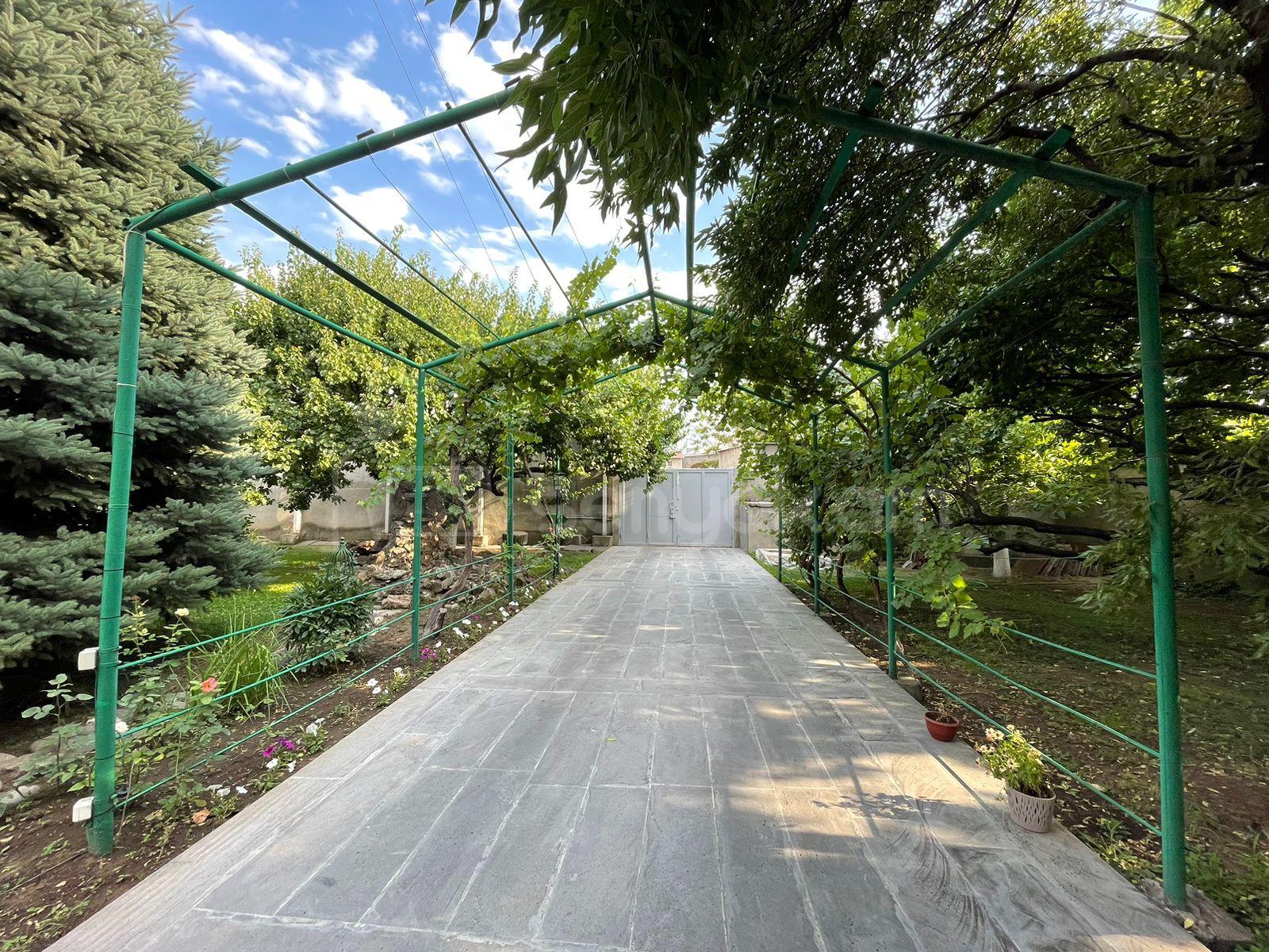 5 Սենյականոց Շքեղ Առանձնատուն, 514քմ, Ավտոտնակով