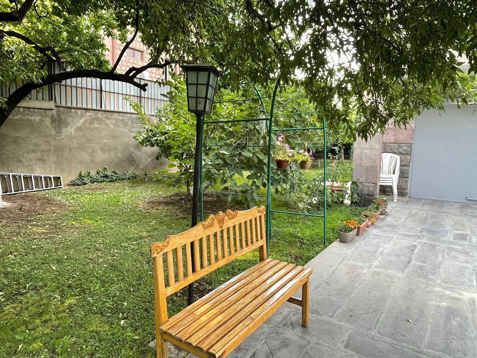 5 Սենյականոց Շքեղ Առանձնատուն, 514քմ, Ավտոտնակով