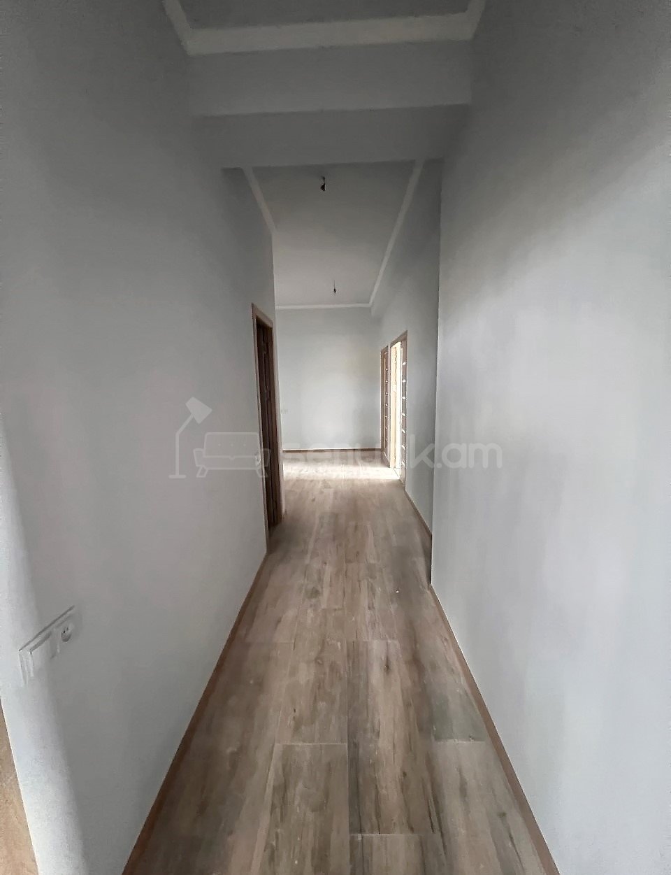 4 Սենյականոց Բնակարան Նորակառույցում, 122քմ, 9/15 հարկ, Կապիտալ Վերանորոգված