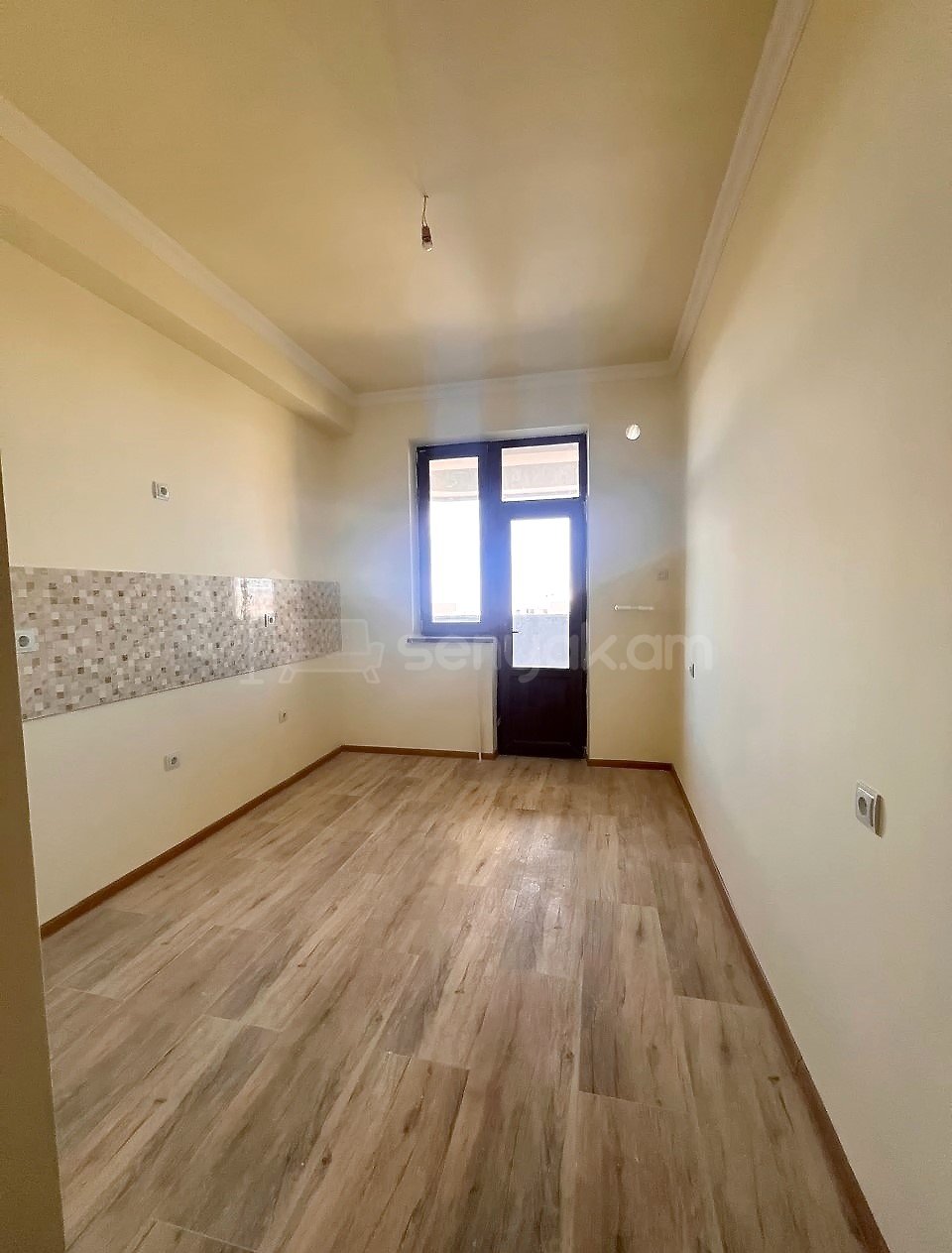 4 Սենյականոց Բնակարան Նորակառույցում, 122քմ, 9/15 հարկ, Կապիտալ Վերանորոգված