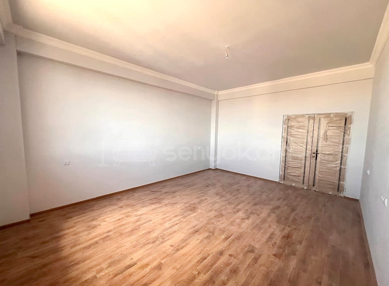 4 Սենյականոց Բնակարան Նորակառույցում, 122քմ, 9/15 հարկ, Կապիտալ Վերանորոգված