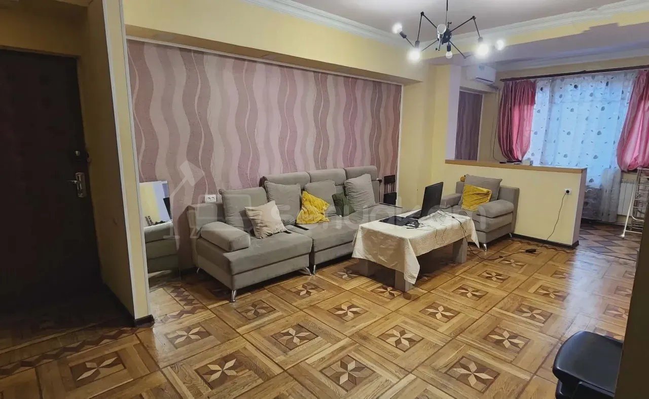 3 Սենյականոց Բնակարան, 71քմ, 2/9 հարկ, Կապիտալ Վերանորոգված